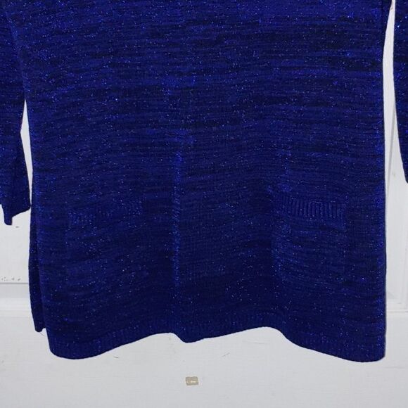 Cable &  Gauge blue metallic light sweater Sz L NWT - Picture 2 of 6